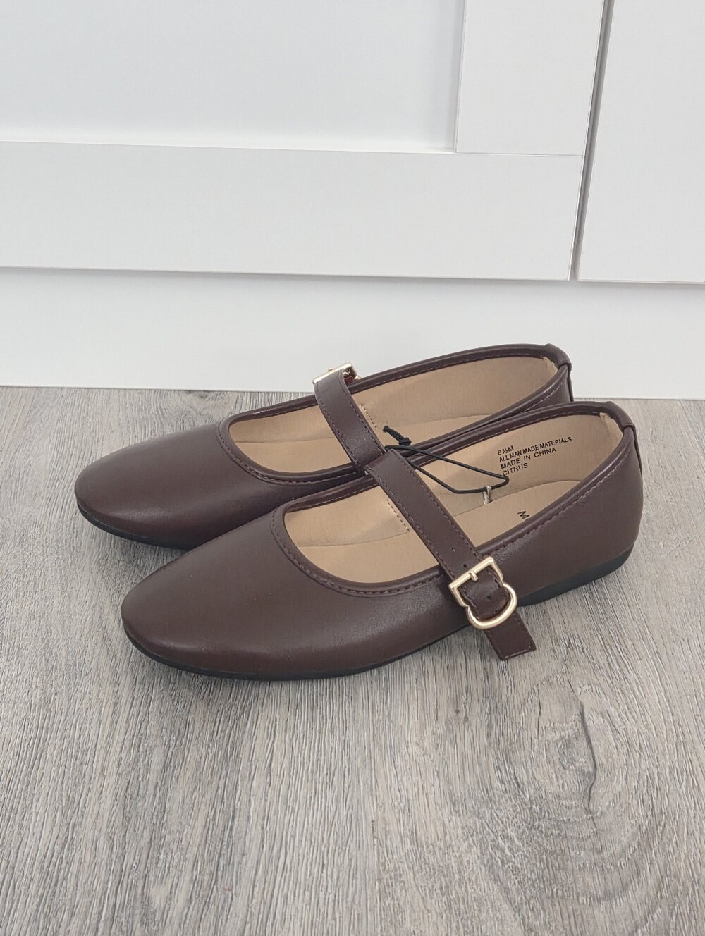 White Mountain Red/Brown Mary Jane Flats with Gold Buckle